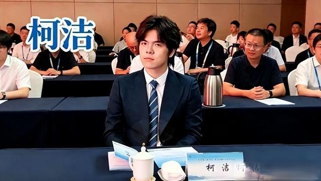 中超综合:成都队13分领跑 董方雨二度“主哨”