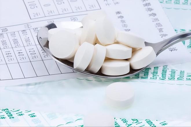 摩洛哥闪电破门,巴西迟迟无法发力,维尼修斯一己之力绝平对手!