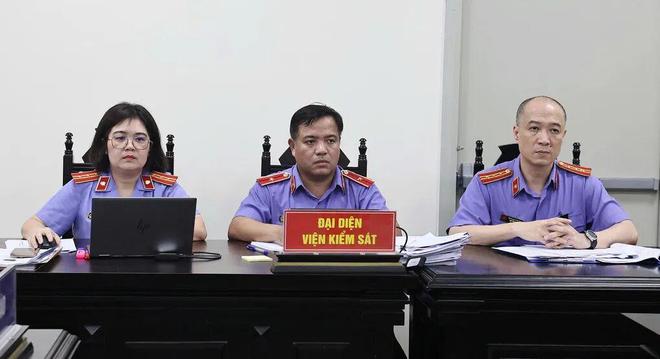懂球帝消息：申花vs国安的比赛预计将延期进行，补赛时间待定