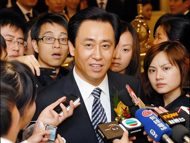 姆巴佩罚丢点球引争议 哈兰德发文吐槽等待罚球时间太长