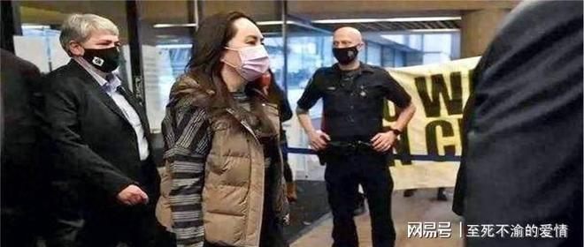 反转!25岁中国女孩盖某文在韩国遇害案:报案人就是行凶者,是暗恋她的老师,自称是其“男友”