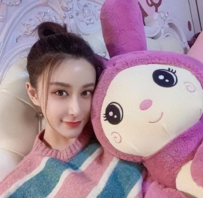 原来他是赖亚文儿子,名字饱含深意,与母亲关系生疏,现已上大学