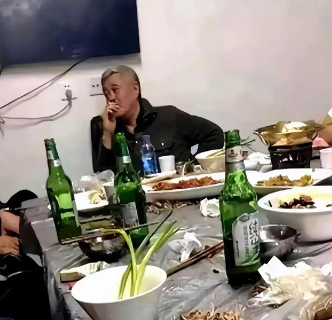 福克斯失误挨骂 称不受影响准备救赎