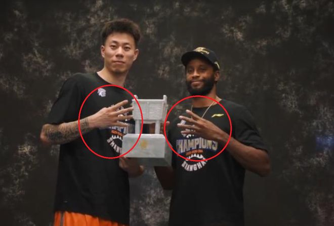太惨了!利物浦被挖空!刚免签罗伯逊,热刺又砸 6000 万捡漏王牌