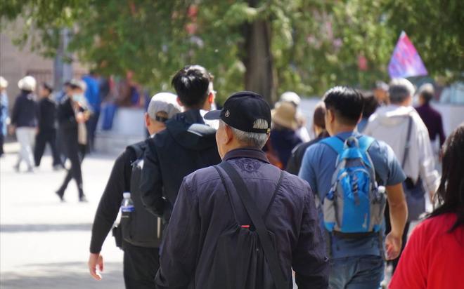 挖走广州主帅米切尔？广东队被曝欲签约外教，朱芳雨将签回徐昕！