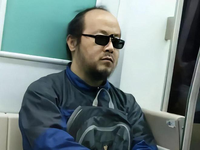 一夜大乱!NBA4笔签约+重磅交易官宣,哈登留队,欧文遭多队哄抢