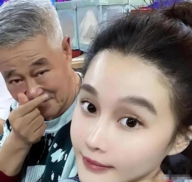 福克斯失误挨骂 称不受影响准备救赎