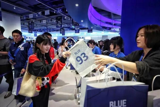 跨越山海赴热爱一张球票串烟火——恒丰银行携手齐鲁超赛点亮齐鲁“超级周末”
