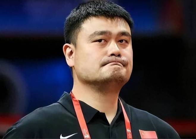 郑钦文温网“一轮游”,4年内第3次在首轮输给同一对手