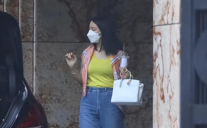 君乐宝回应纯牛奶样本在港检出菌落数超标
