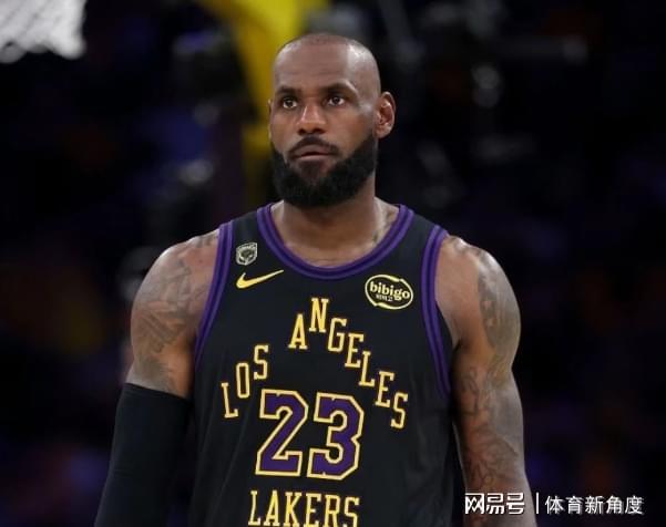 他是CBA最高球员,22岁进全明星,被租借后爆发,NBA多队邀请