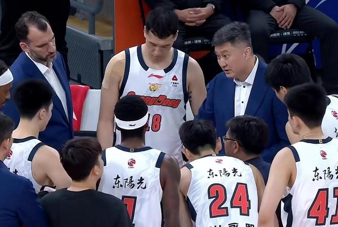 小米汽车上线“轻松还”，首付4.99万首期月供538元，每年还部分本金5年还清